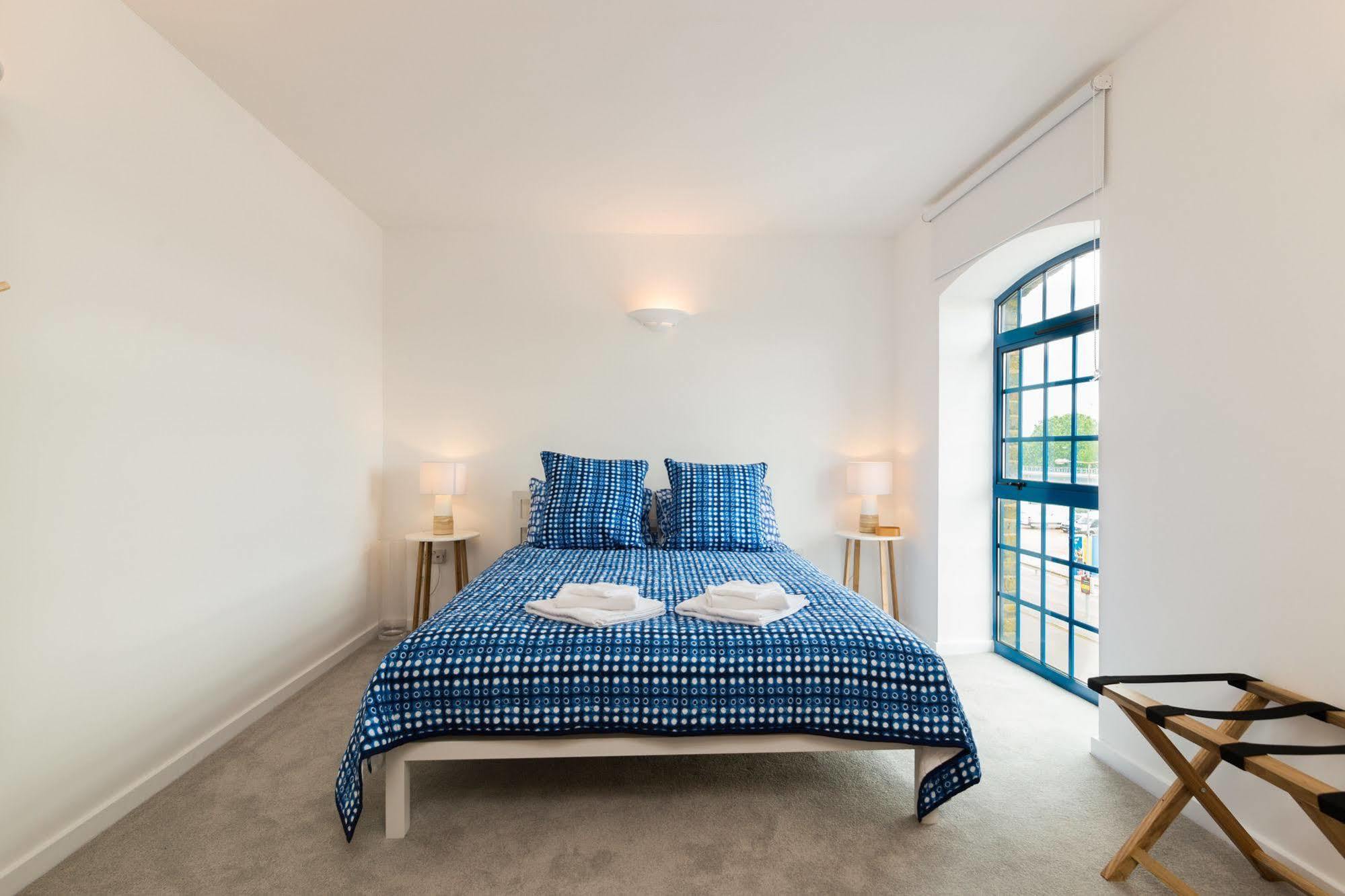 Seagull Lane Serviced Apartment London Bagian luar foto