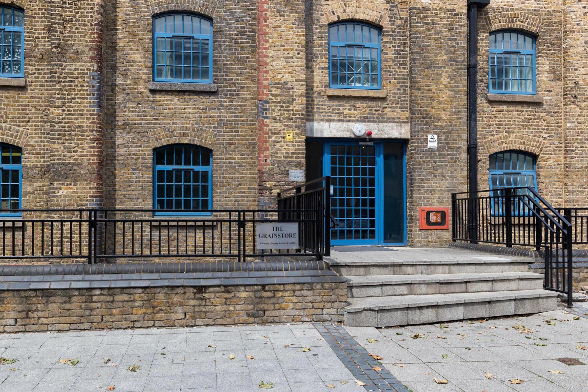 Seagull Lane Serviced Apartment London Bagian luar foto
