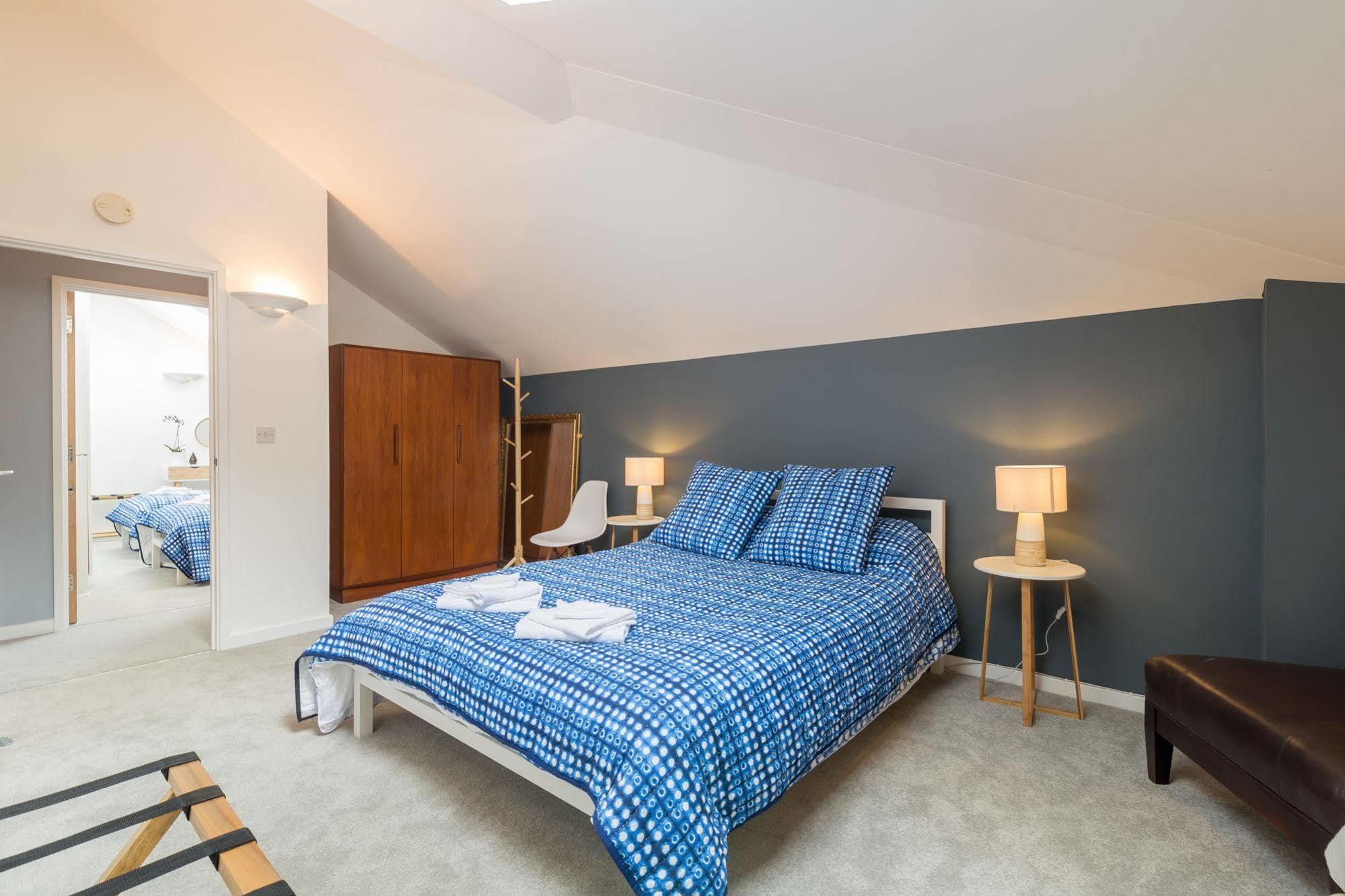 Seagull Lane Serviced Apartment London Bagian luar foto