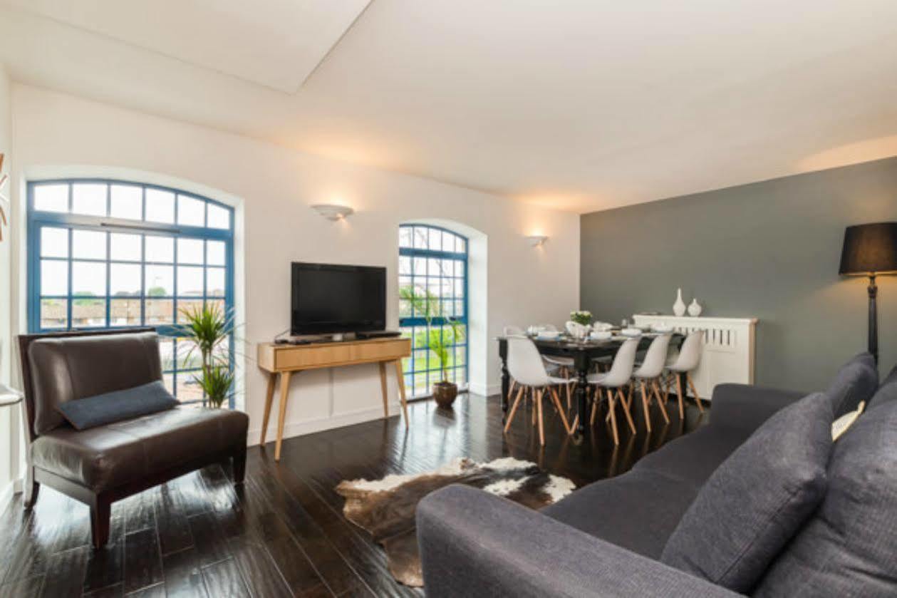 Seagull Lane Serviced Apartment London Bagian luar foto