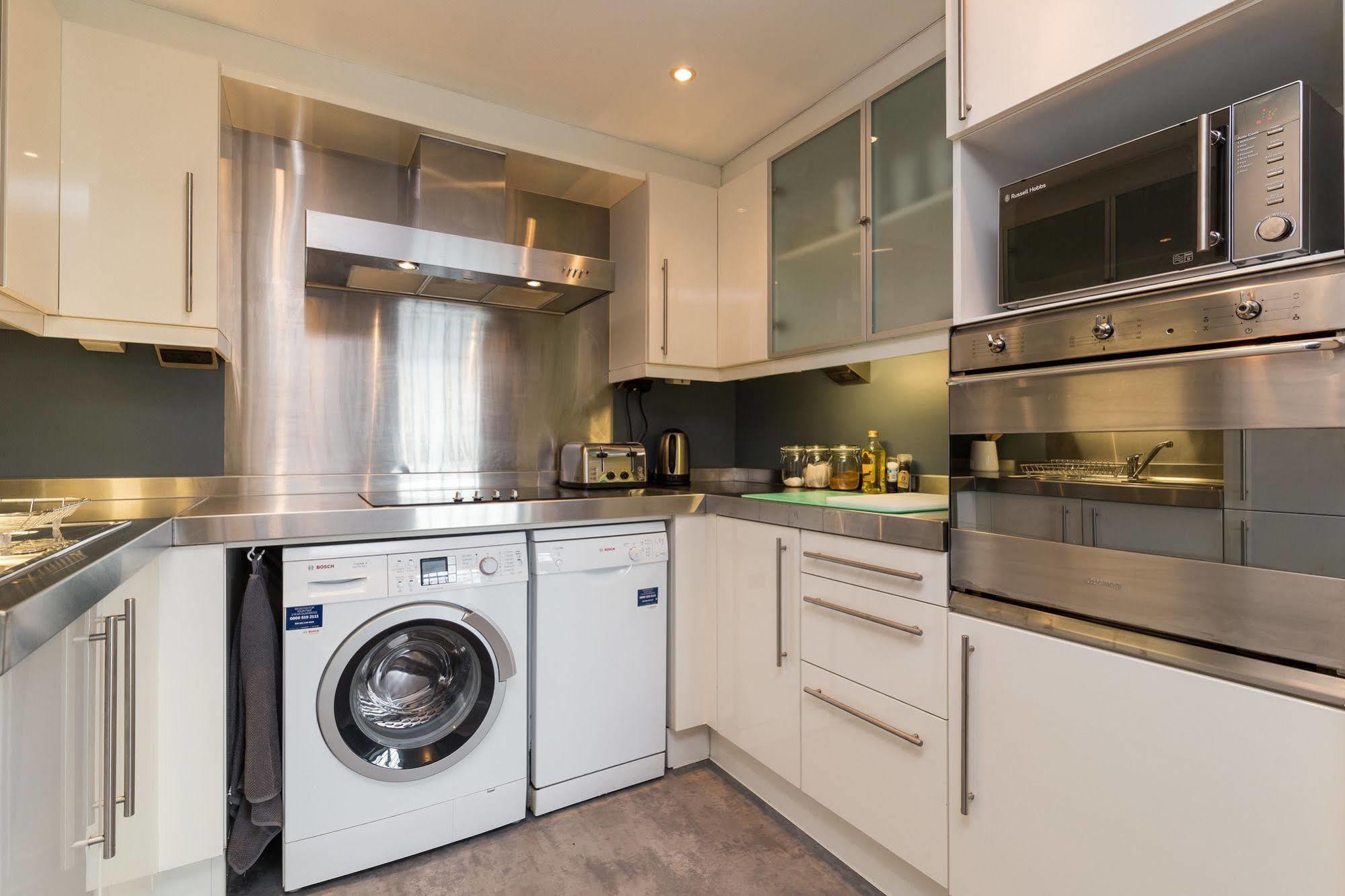 Seagull Lane Serviced Apartment London Bagian luar foto
